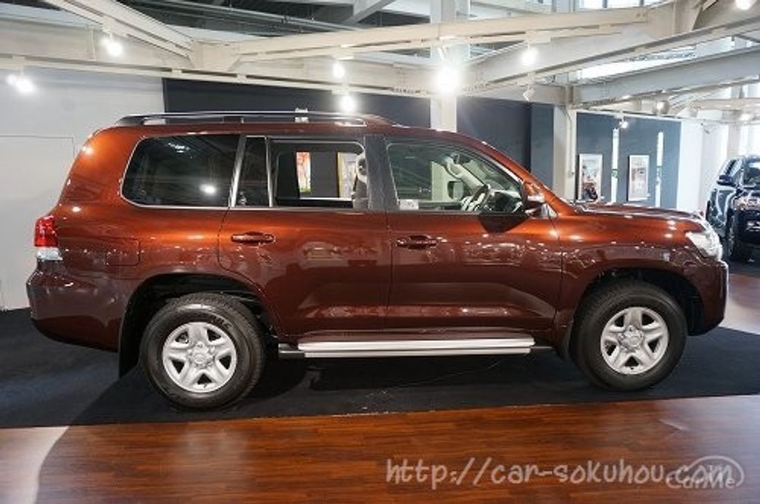 トヨタ ランクル200 2015