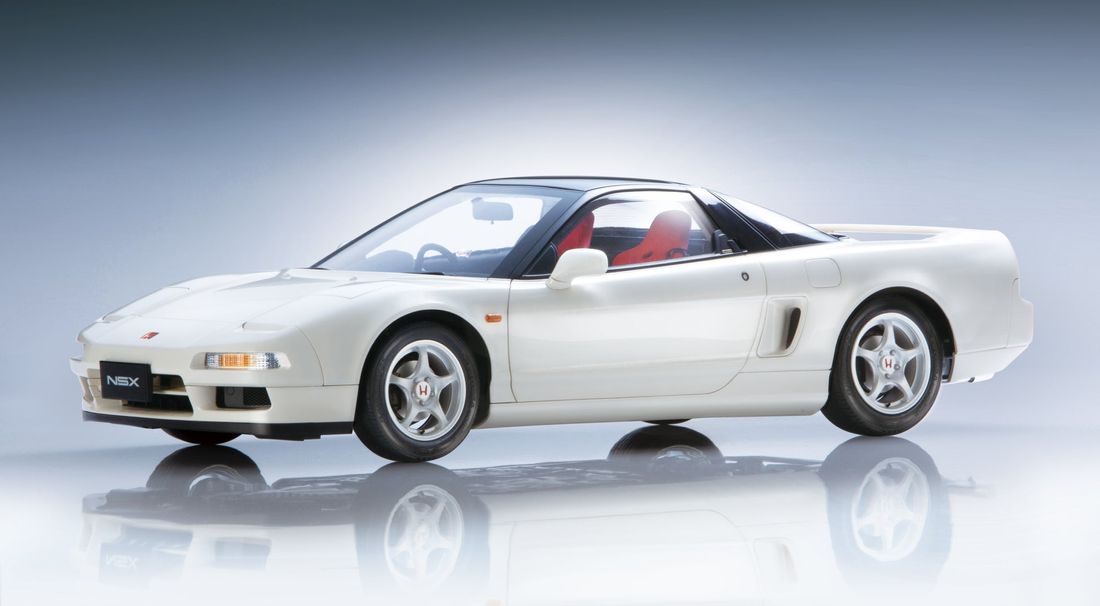 世界を驚かせたピュアスポーツカーが史上初の1/8スケールで蘇る 週刊『Honda NSX-R』創刊