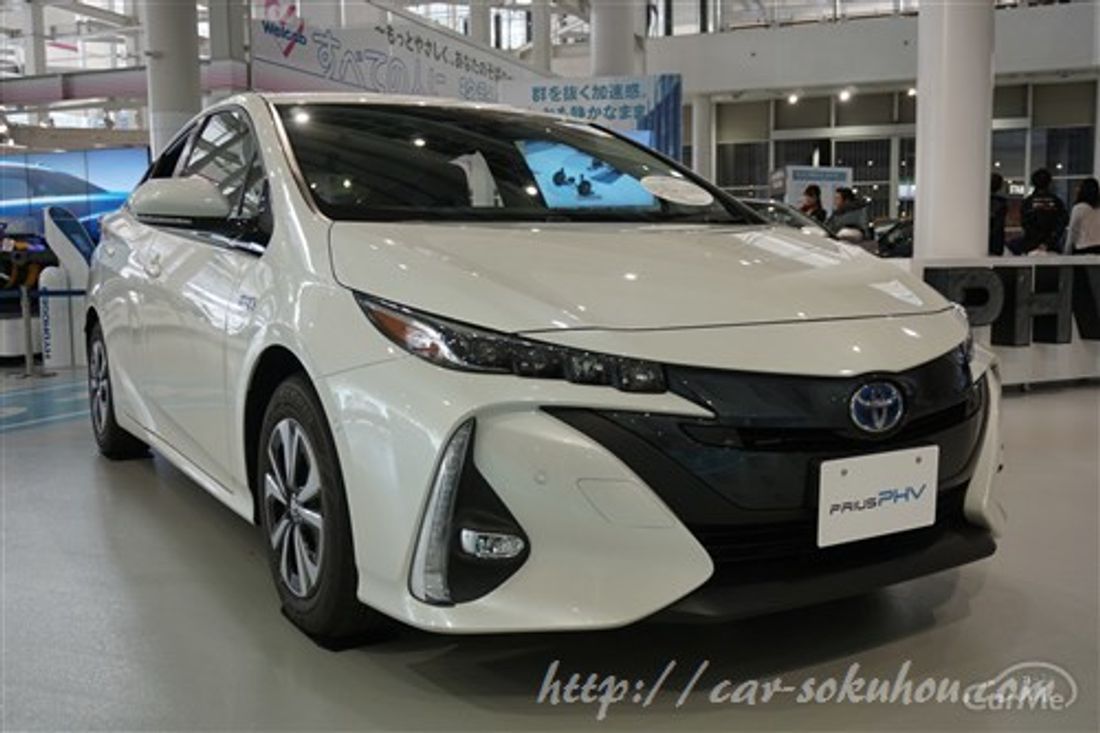 トヨタ プリウス 2017