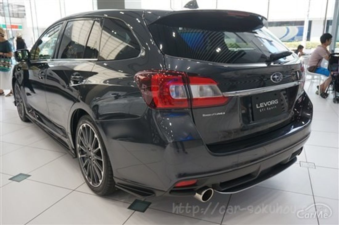 スバル レヴォーグ STI 2016