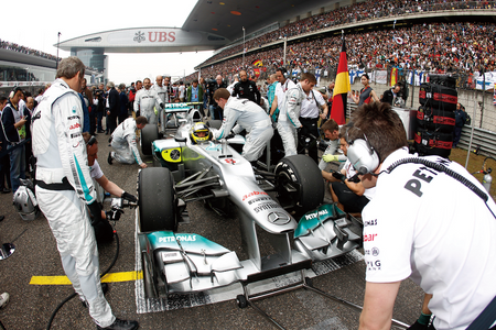 アヘッド F1