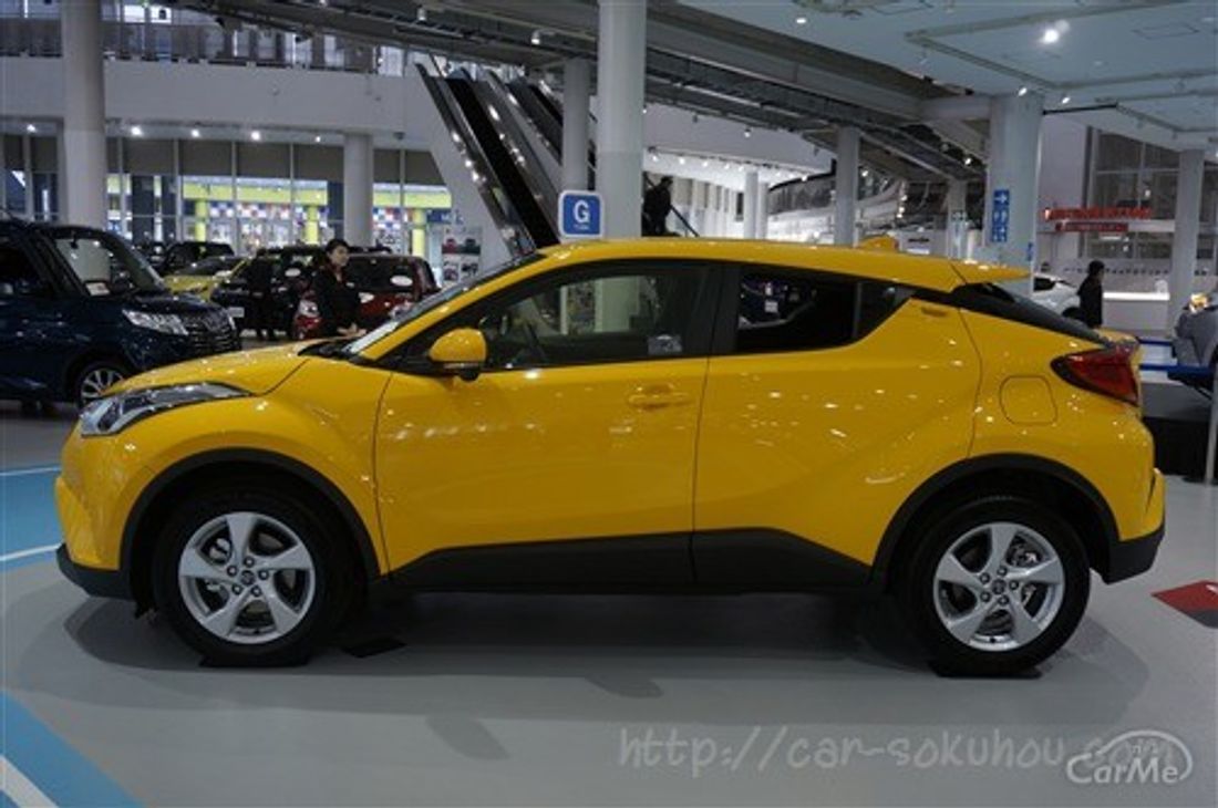 トヨタ C-HR 2017