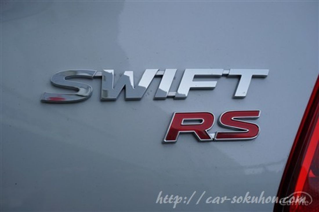 スズキ スイフトRS 2017