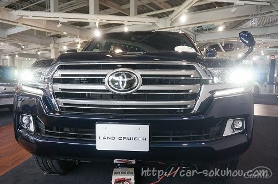 トヨタ ランクル200 2015
