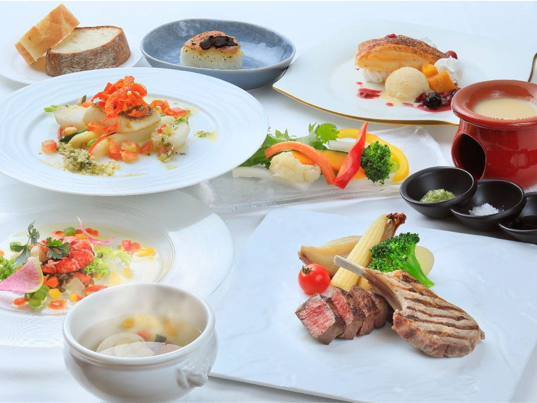 蓼科・北軽井沢・伊豆のワンちゃんと泊まれるホテルがアワード受賞!最上級コースのグルメをお得に愉しめる受賞記念プラン販売