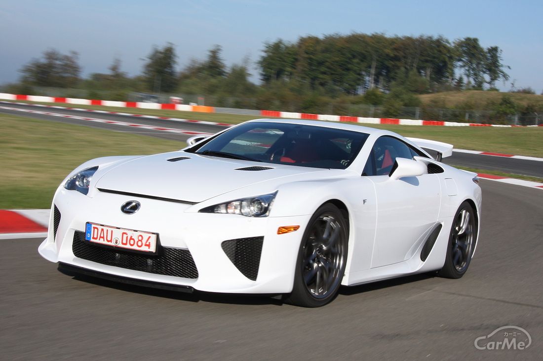 レクサス LFA 2012