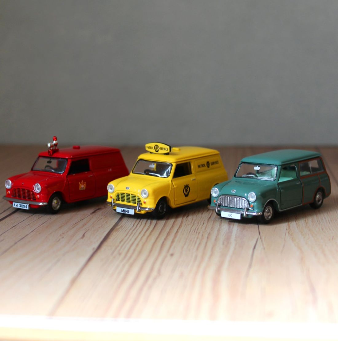『懐かしのオールドミニ・カントリーマン』ミニカーで登場