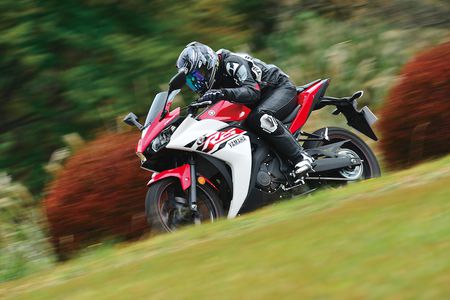 アヘッド YZF-R25