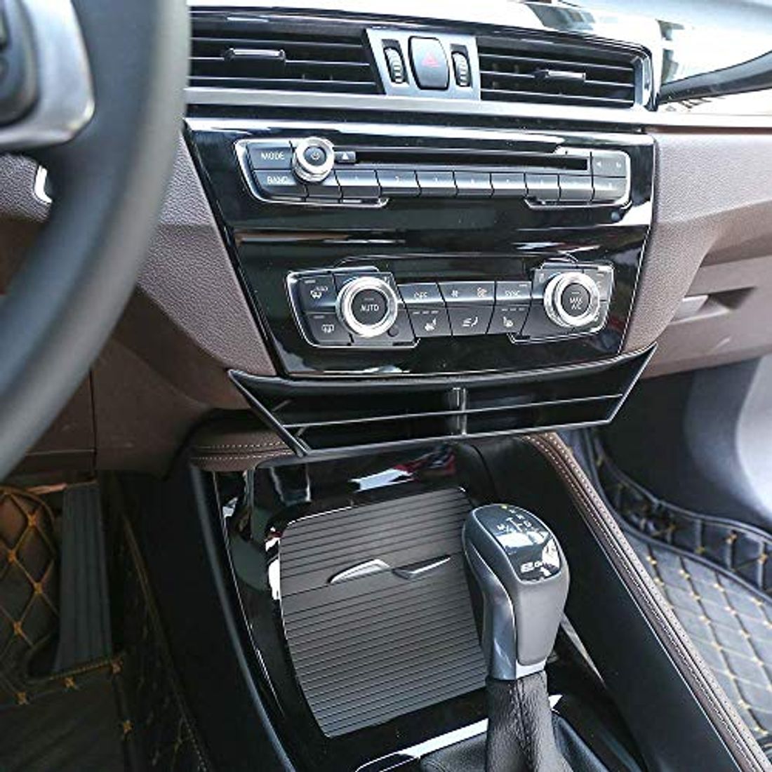 Bmw X1とは 専用のおすすめカスタムアイテム14選をご紹介 By 車選びドットコム