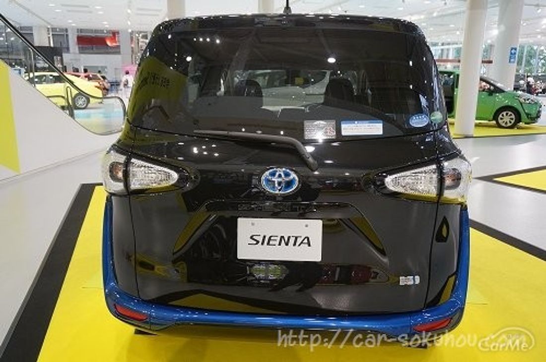 トヨタ シエンタ 2015
