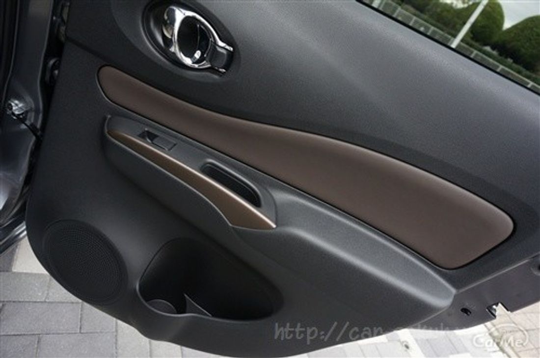 日産 ノート e-power 2016