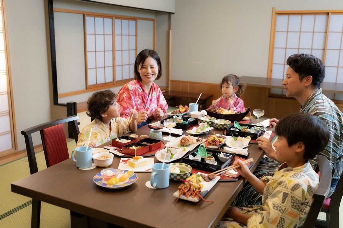 【吉祥の夏祭り】家族で伊豆へ♪ つるやの熱い夏がやってくる☆かき氷、縁日遊び、温泉卓球、キッズアメニティetc.