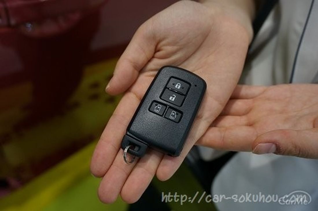 トヨタ シエンタ 2015