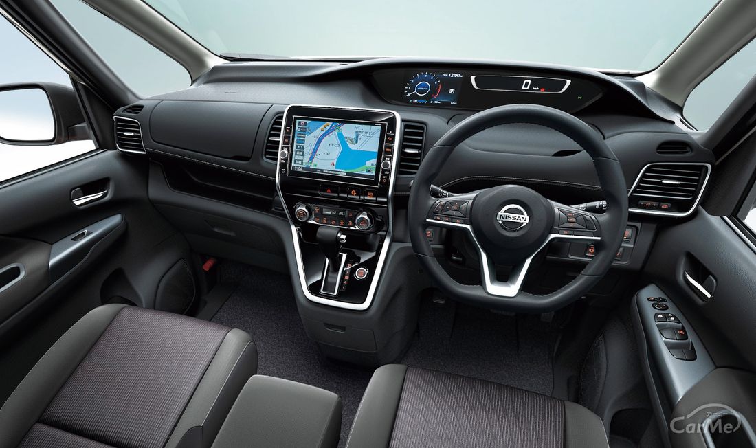 日産 セレナ D型ハンドル