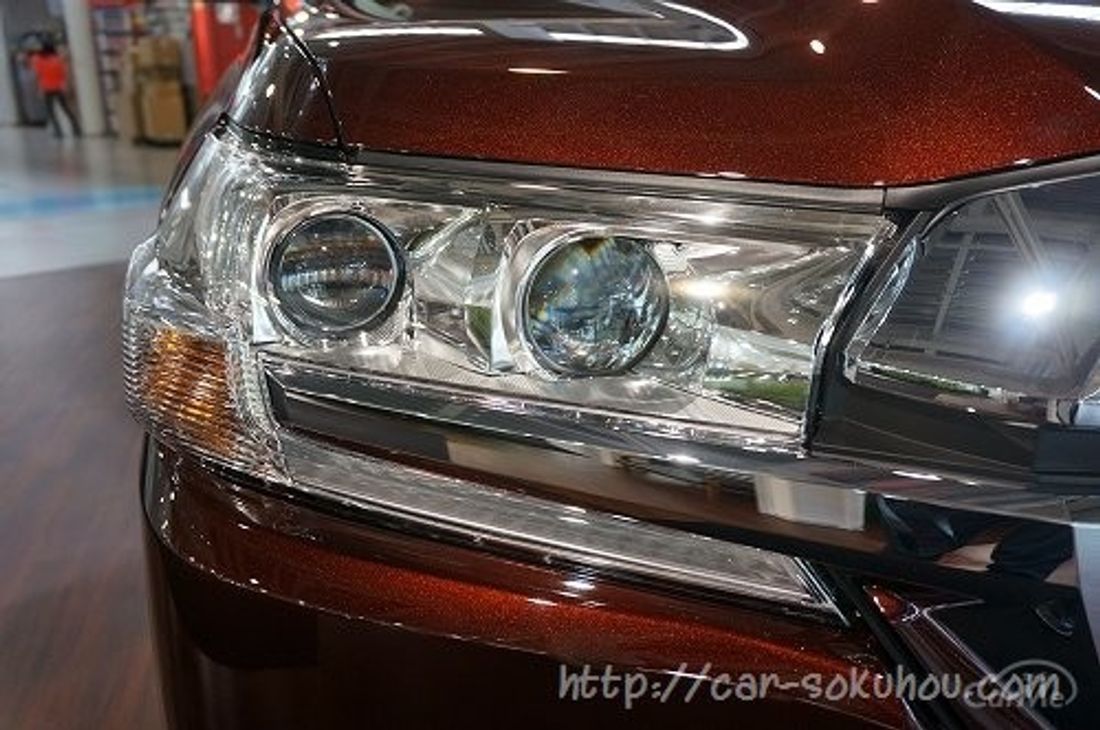 トヨタ ランクル200 2015