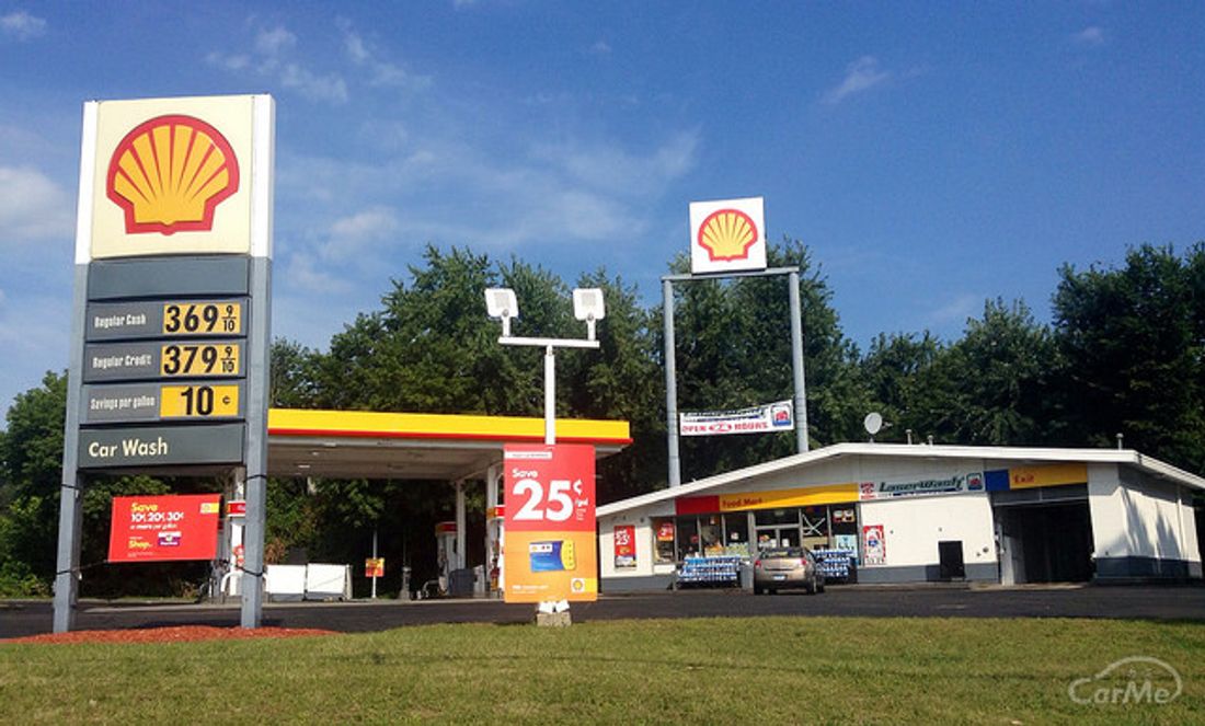 気をつけよう ガソリンスタンドの店員に嫌がられる行動とは By 車選びドットコム