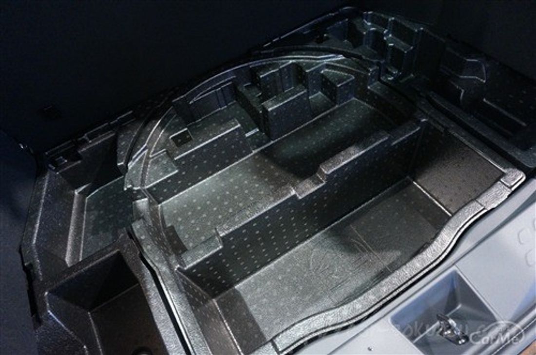 トヨタ C-HR