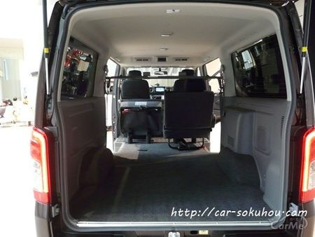 趣味に仕事にレイアウトが自由 新型nv350キャラバン バン荷室レビュー 車ニュース 中古車情報 中古車検索なら 車選びドットコム 車選び Com