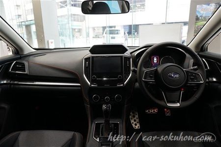 スバル新型xvの内装画像レビュー 専用のオレンジステッチはどうだった 車ニュース 中古車情報 中古車検索なら 車選びドットコム 車選び Com