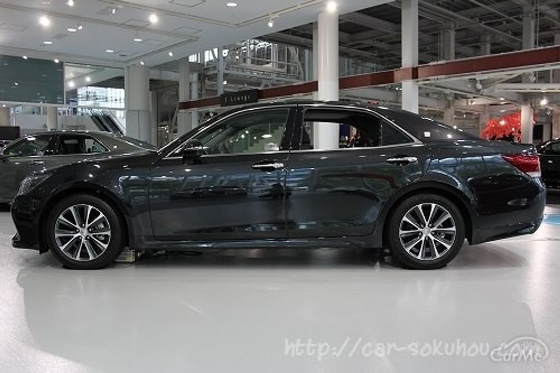 トヨタ クラウンアスリート 2015