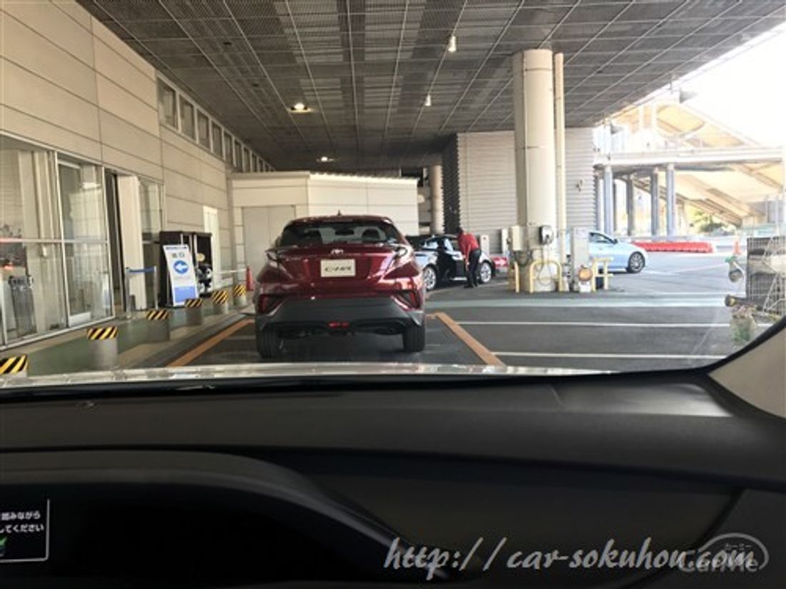 トヨタ プリウス PHV 2017