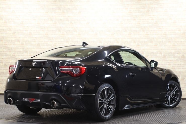 H.28(2016)年 トヨタ 86 2.0 GT 6MT モデリスタエアロ&TRDエアロ ブラック 走行15,500k