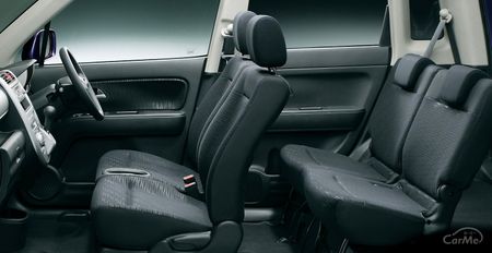 ホンダ 初代ゼストは多彩なシートアレンジによってさまざまな使い方が出来る 車ニュース 中古車情報 中古車検索なら 車選びドットコム 車 選び Com