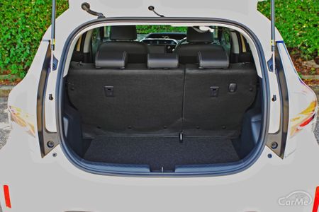 約48万円から トヨタ アクアというハイブリッドコンパクトのベストセラーがオススメの中古車な理由と評価 車ニュース 中古車情報 中古車検索なら 車選びドットコム 車選び Com 約48万円から トヨタ アクアというハイブリッドコンパクトのベストセラーがオススメの中古車な理由と評価 車ニュース 中古車情報 中古車検索なら 車選びドットコム 車選び Com