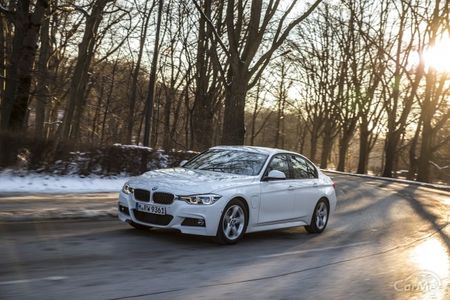 対立比較 Bmw 3シリーズとベンツ Cクラスの走行スペック 中古価格 車ニュース 中古車情報 中古車検索なら 車選びドットコム 車選び Com
