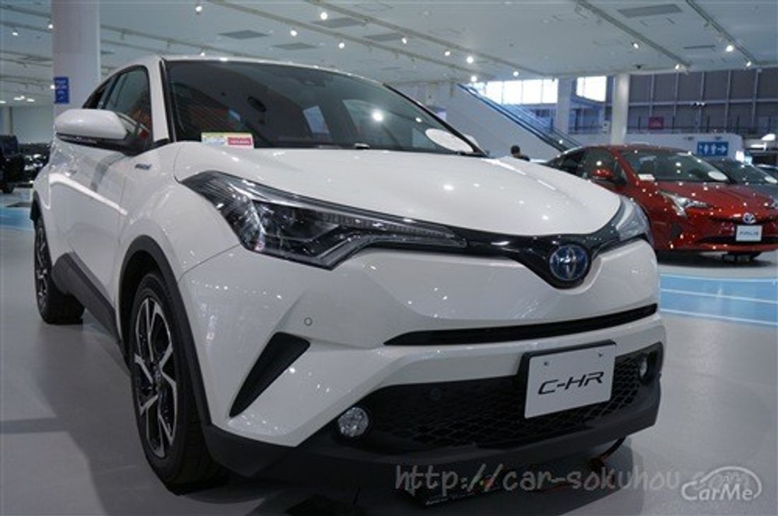 トヨタ C-HR 2017