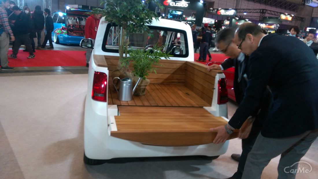 FRIENDLY 2 SEATER(撮影:横山大輔)