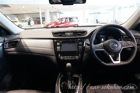 内装の違いは何 新型エクストレイルのガソリン車とハイブリッド車比較 車ニュース 中古車情報 中古車検索なら 車選びドットコム 車選び Com