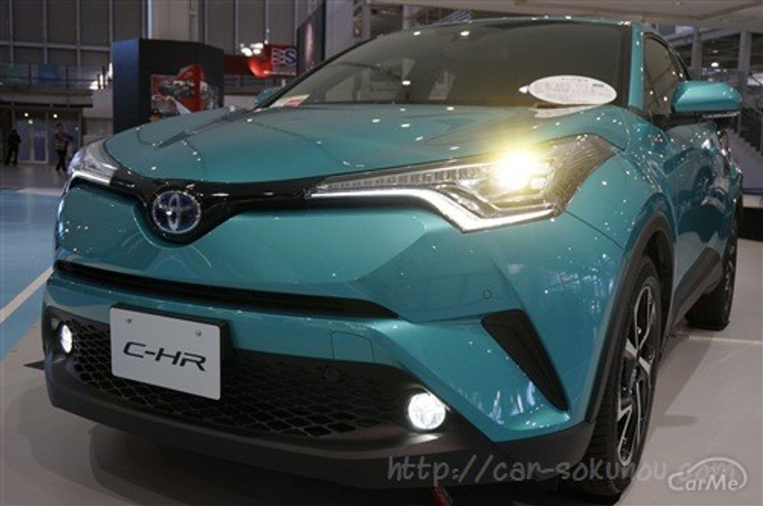 トヨタ C-HR 2017