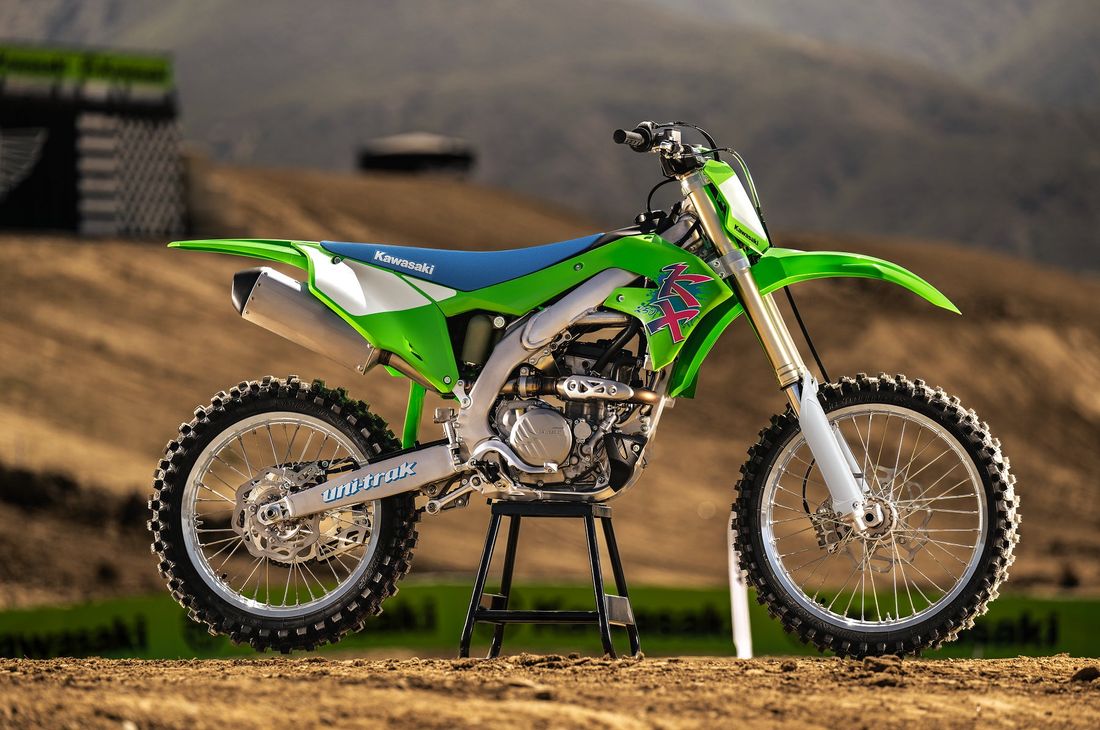 カワサキから発売から50周年を迎えるKXシリーズを記念し「KX450 50th Anniversary Edition…