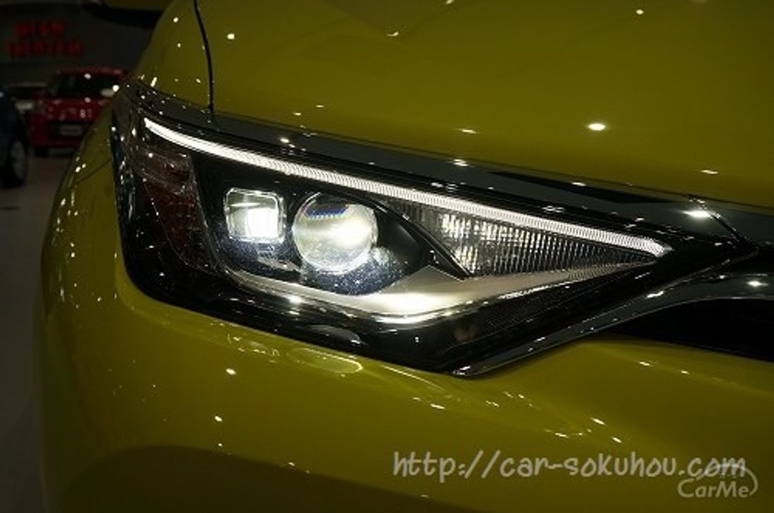 トヨタ オーリス ハイブリッド 2016