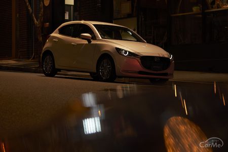 マツダ 初代MAZDA2