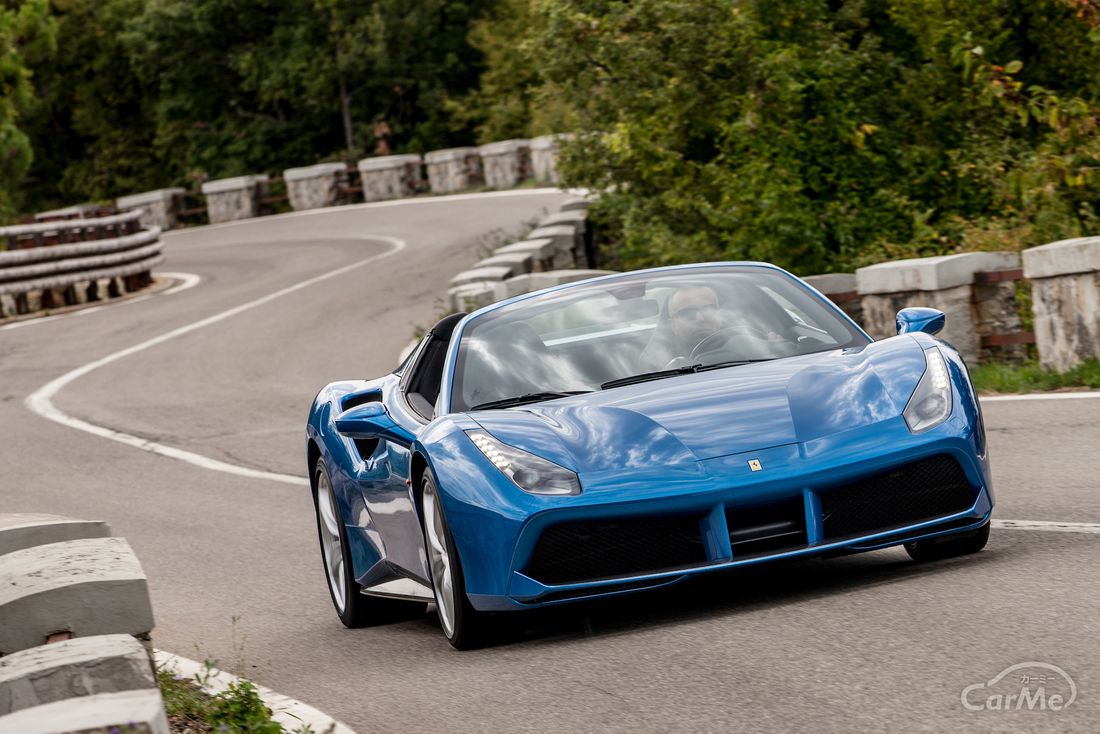 フェラーリ 488 スパイダー
