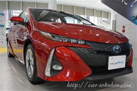 機能が全然違う 新型プリウスphvのaプレミアムとaグレード比較 車ニュース 中古車情報 中古車検索なら 車選びドットコム 車選び Com