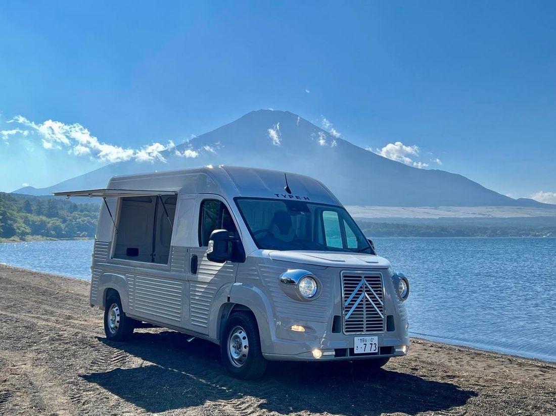 シトロエンHトラックをモチーフとした、レトロなスタイルの最新ワンボックスバン「タイプH」