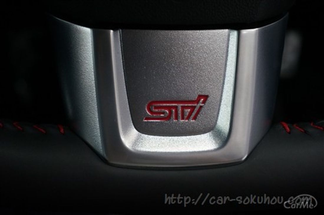 スバル レヴォーグSTI 2016