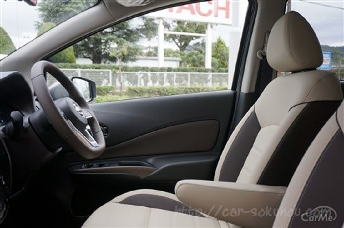 日産 ノート e-power 2016