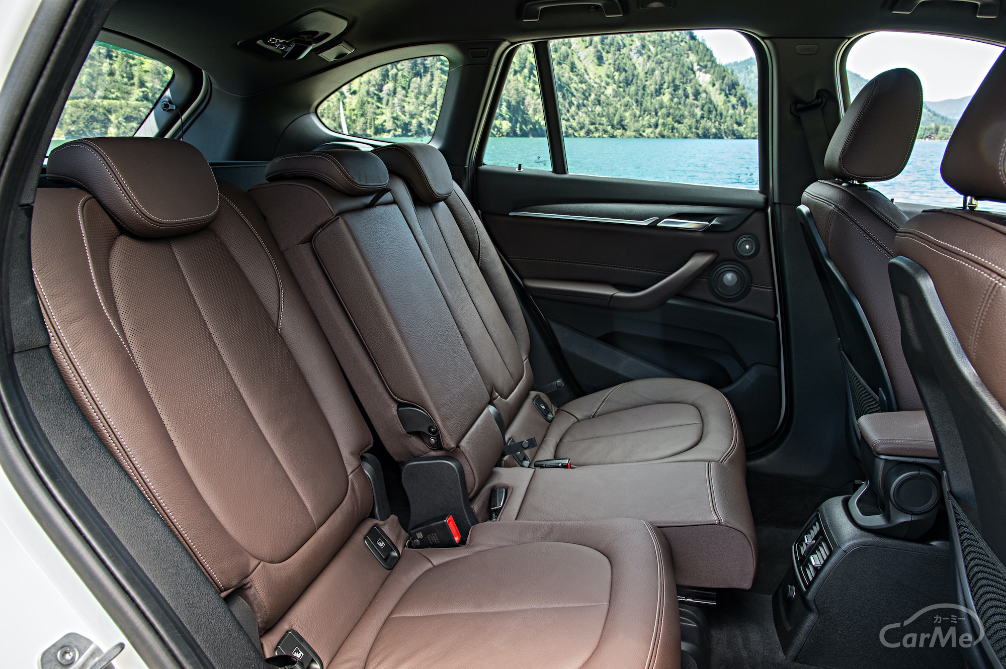 リアシートが6段階式のリクライニング Bmw 2代目x1の長所を一挙ご紹介 リアシートが6段階式のリクライニング Bmw 2代目x1の長所を一挙ご紹介