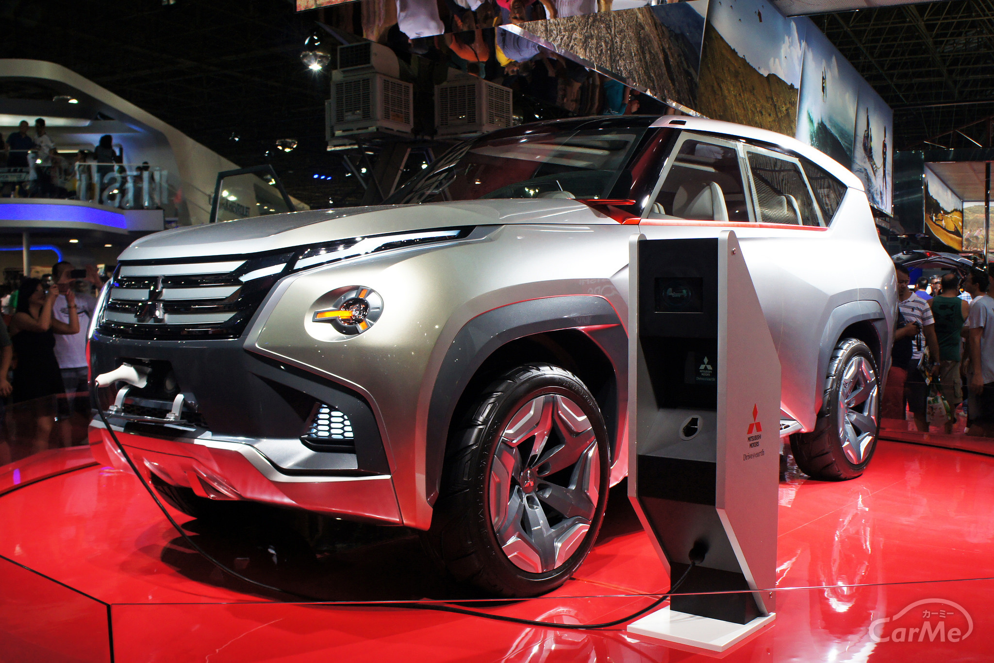 伝説の復活 新型パジェロ17年に登場か