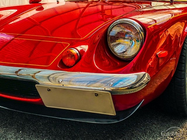 ナンバープレートをいじると違反 下向き 折り返し フレームの装着 シールの貼り付け等 By 車選びドットコム