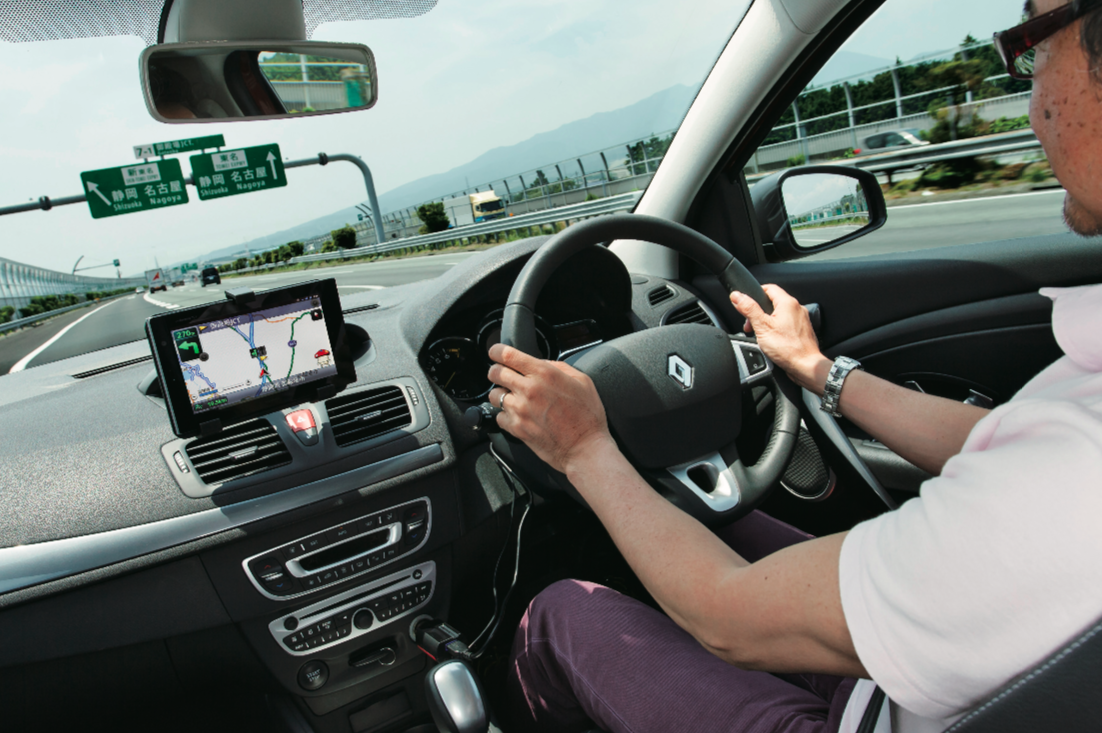 Ahead Meets ドコモ ドライブネット タブレットに導かれて 新東名高速へ
