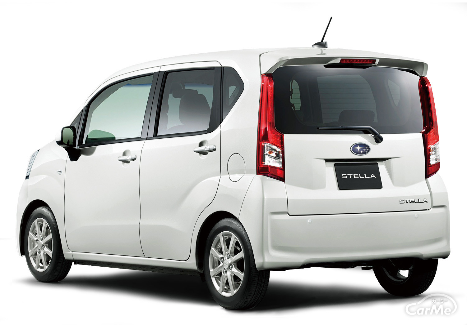 スバル 3代目ステラ 5ba La150f 5ba La160f型 の収納機能は利便性が抜群