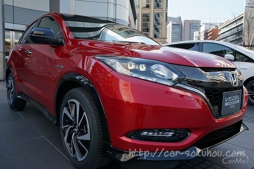 5つの専用装備に注目 ヴェゼルrsとハイブリッドzの外装の違いを比較