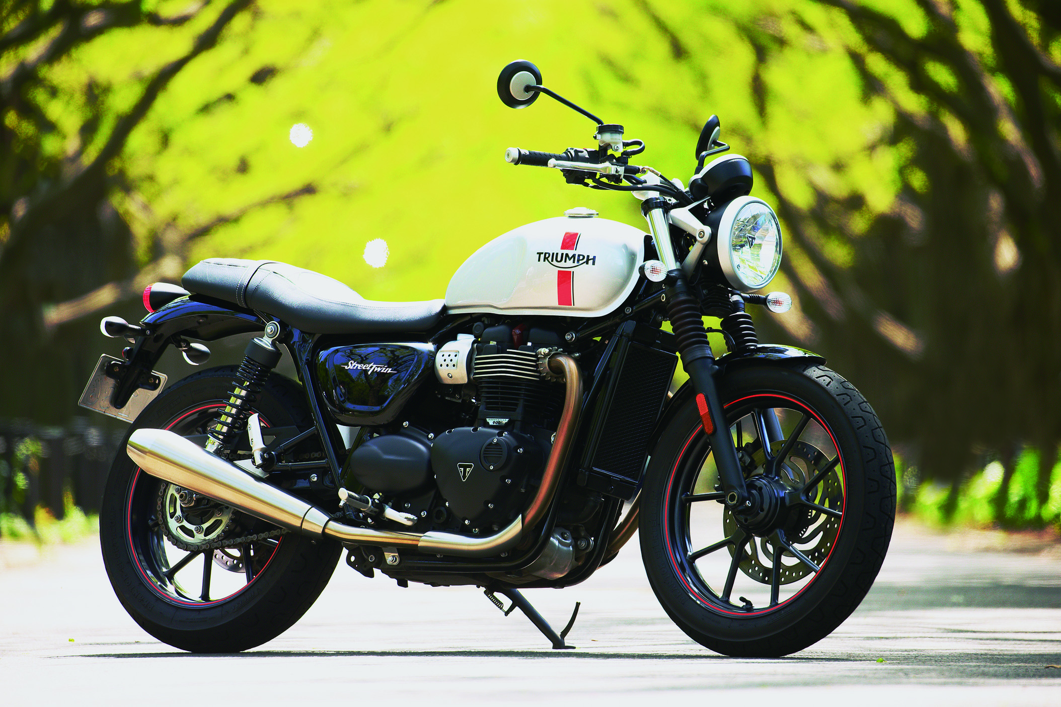 Triumph Street Twin 純正マフラー（トライアンフ ストリート